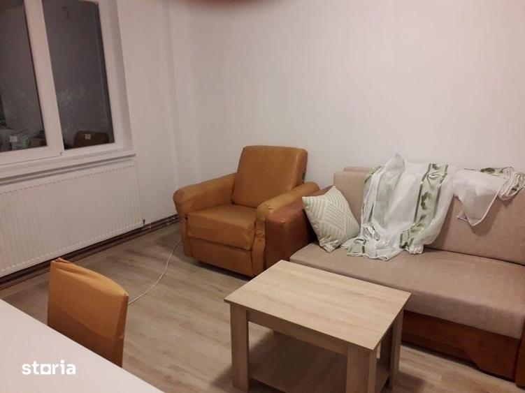 Vand apartament 2 camere, zona Romaniilor - 1