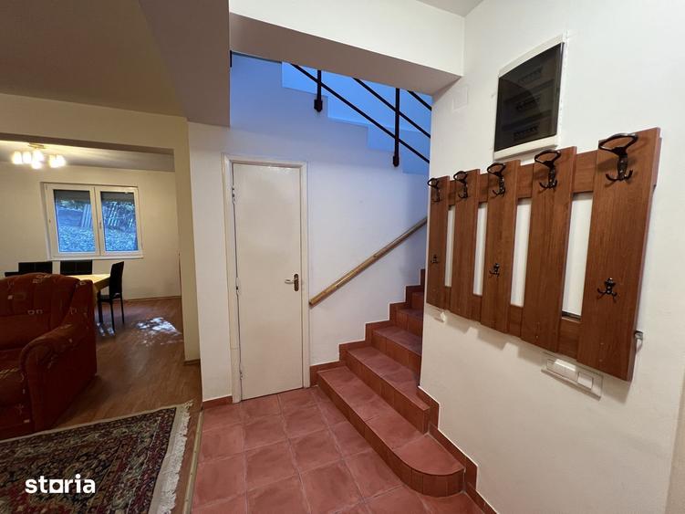 Casă cu 4 camere cu Teren 1292 Mp în Drăganu