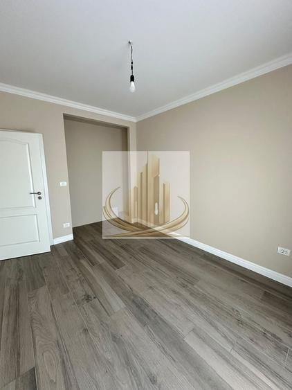 Duplex cu 4 camere cu Canalizare în Săcălaz