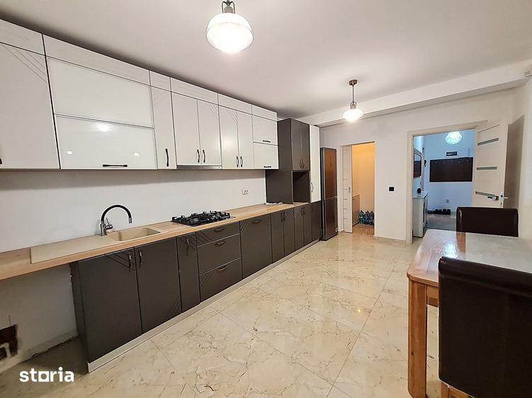 Casa, aproape de tramvai, libera, partial mobilata , Cug - 18