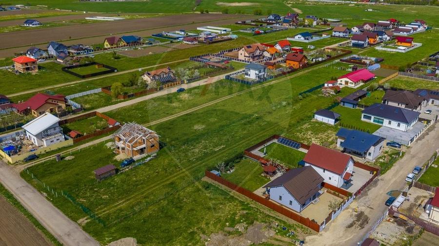 Teren Construcții intravilan de 434 mp, în Sânpetru