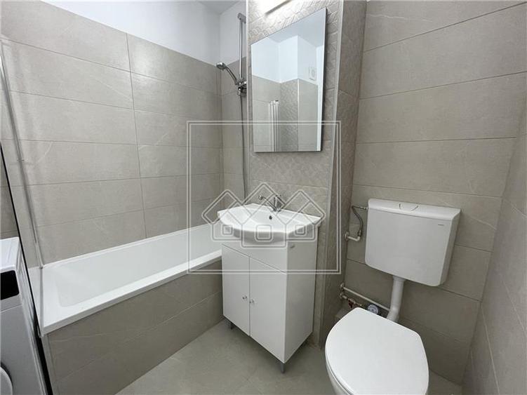 Apartament cu 2 camere decomandat în Hipodrom 1