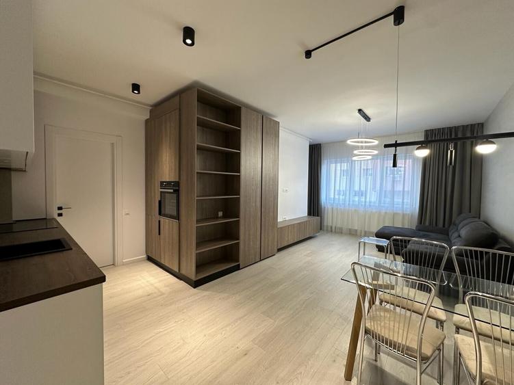 Apartament cu 2 camere semidecomandat, mobilat în Brâncoveanu