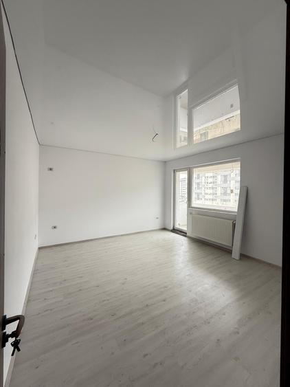 Apartament cu 3 camere decomandat în Militari