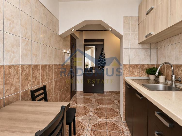 Apartament cu 2 camere semidecomandat, mobilat în Vest