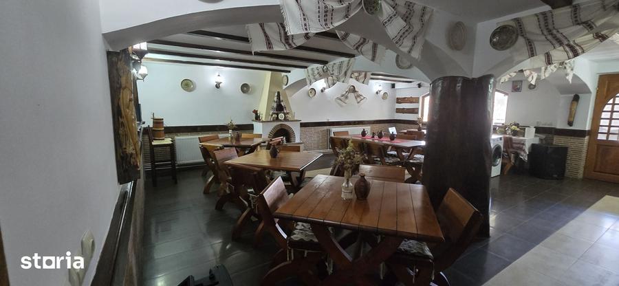 Casă cu Teren 806 Mp în Moroeni