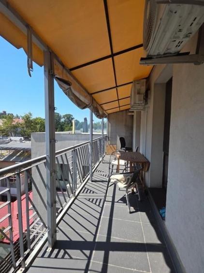 Apartament cu 2 camere în Parcul Carol