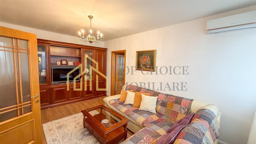 Apartament cu 2 camere semidecomandat, mobilat în 1 Mai