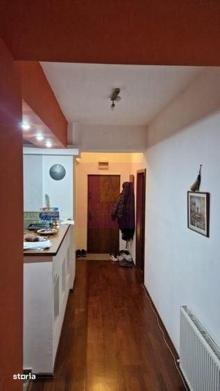 Apartament cu 2 camere decomandat în 13 Septembrie