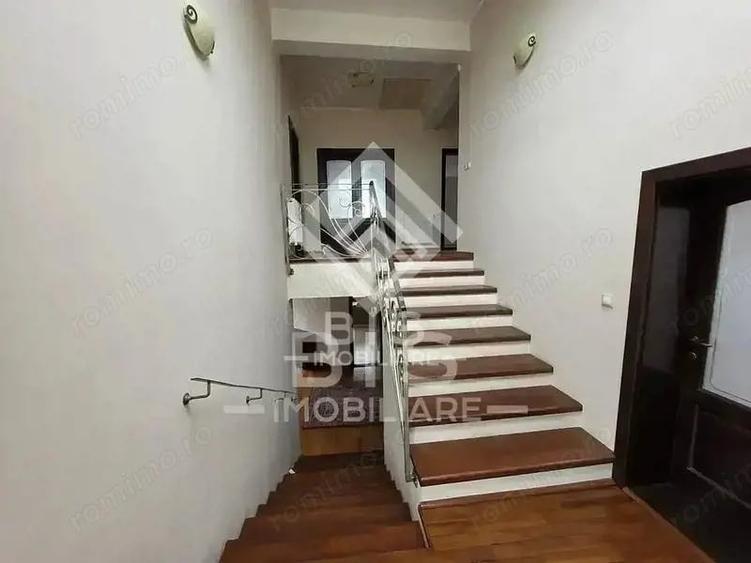 Casă cu 6 camere cu Teren 1200 Mp în Unirea