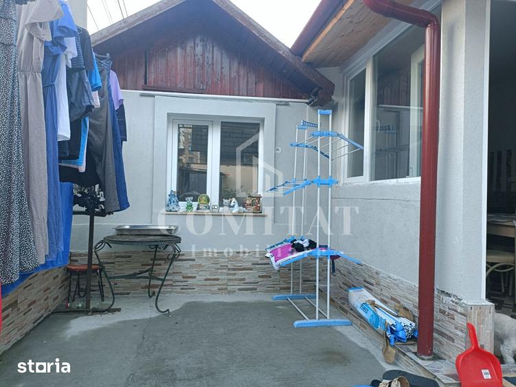 Casă cu 5 camere cu Canalizare în Plopilor