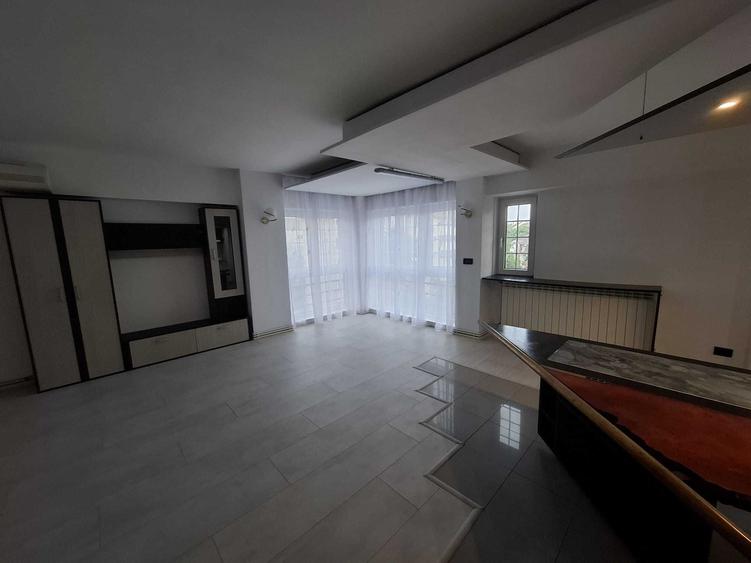 Apartament cu 2 camere decomandat în Simion Bărnuțiu
