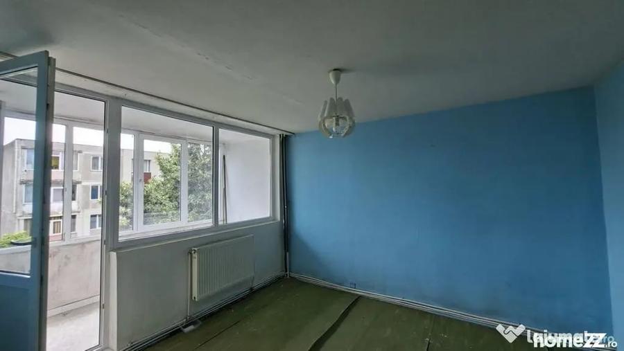 Apartament 4 camere Nord ,Etaj 3 la Poarta Scolii nr 14 - 9