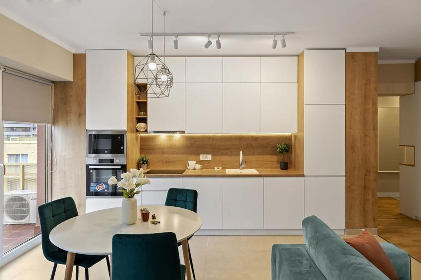 Apartament cu 2 camere decomandat în Jiului