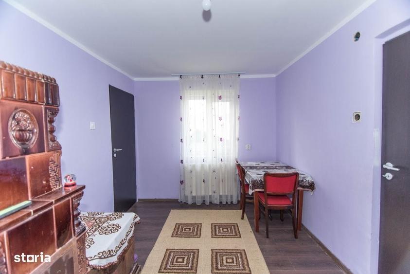 Casă cu 3 camere în Văcarea