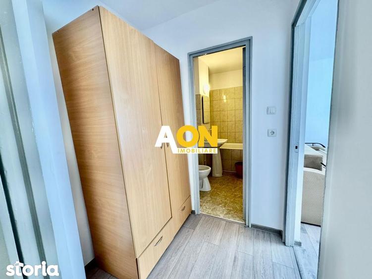 Apartament cu 2 camere semidecomandat, mobilat în Cetate
