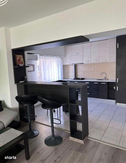 Apartament cu 3 camere decomandat, mobilat în Ozana
