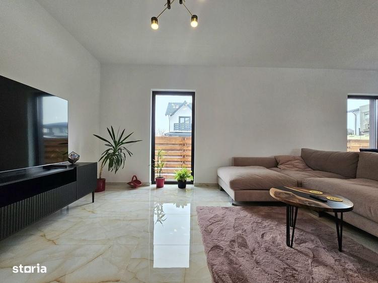 Casă cu 4 camere în Central