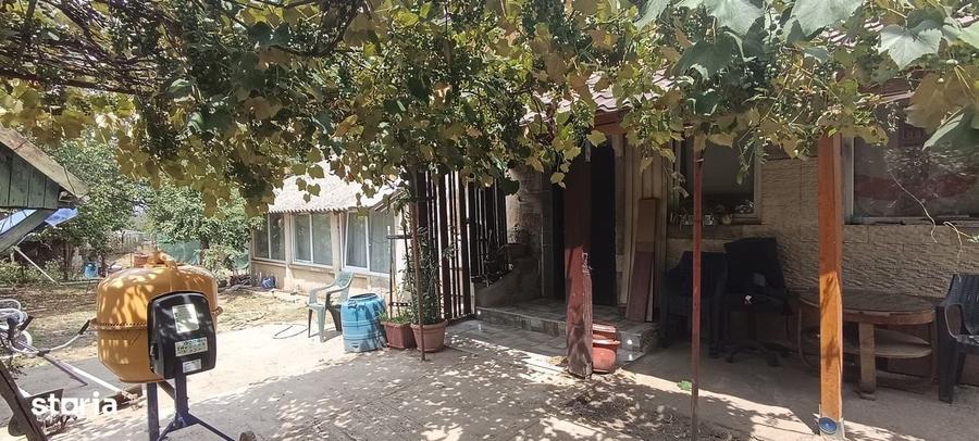 Casă cu 3 camere în Ghindeni