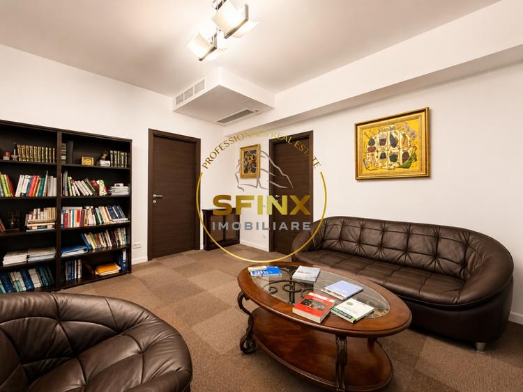 Apartament cu 4 camere semidecomandat, mobilat în Vitan Mall