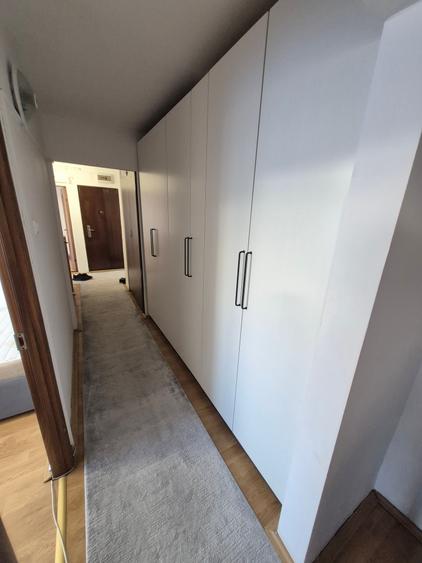 Apartament cu 3 camere decomandat în Spitalul Județean