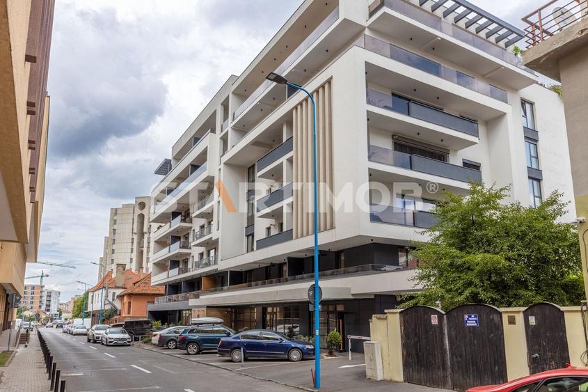 Apartament  cu parcare si boxa zona Universitatii - 1