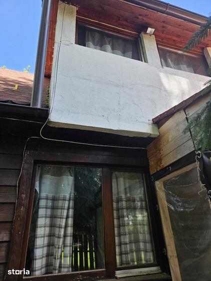 Casă cu 5 camere semidecomandat cu Teren 300 Mp în Mărișel