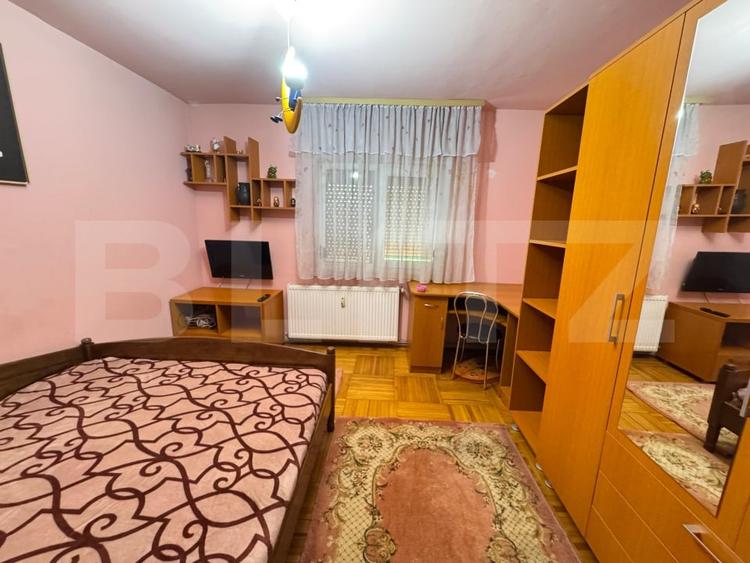 Apartament cu 3 camere decomandat, mobilat în George Enescu — fotografia 3