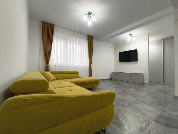 Casă cu 4 camere cu Teren 350 Mp în Central