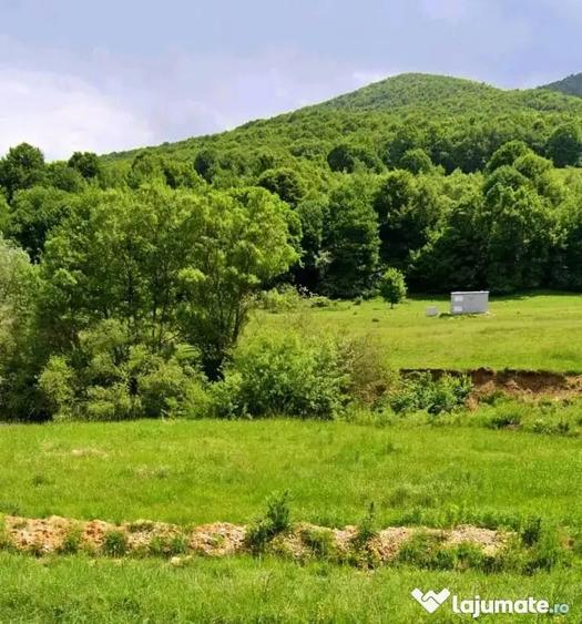 Teren de 421 mp, în Măieruș