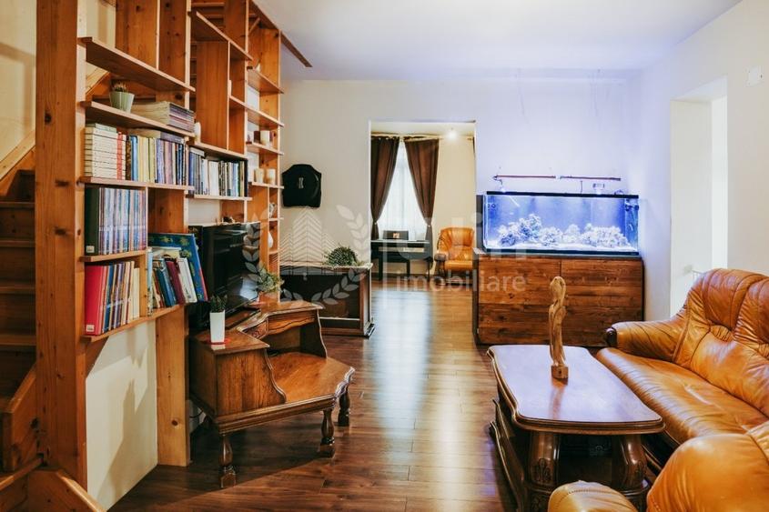 Casă individuală cu 6 camere cu Canalizare în Dâmbul Rotund