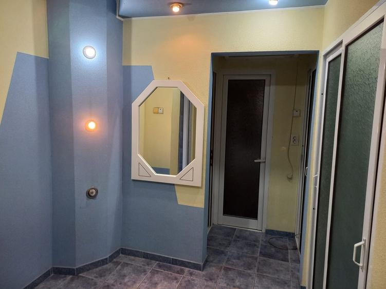 Apartament cu 2 camere decomandat în Sârbi