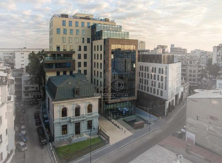 Birou, de 497 mp, în P-ța Romană
