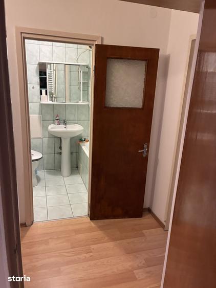 Apartament cu 3 camere în Dristor