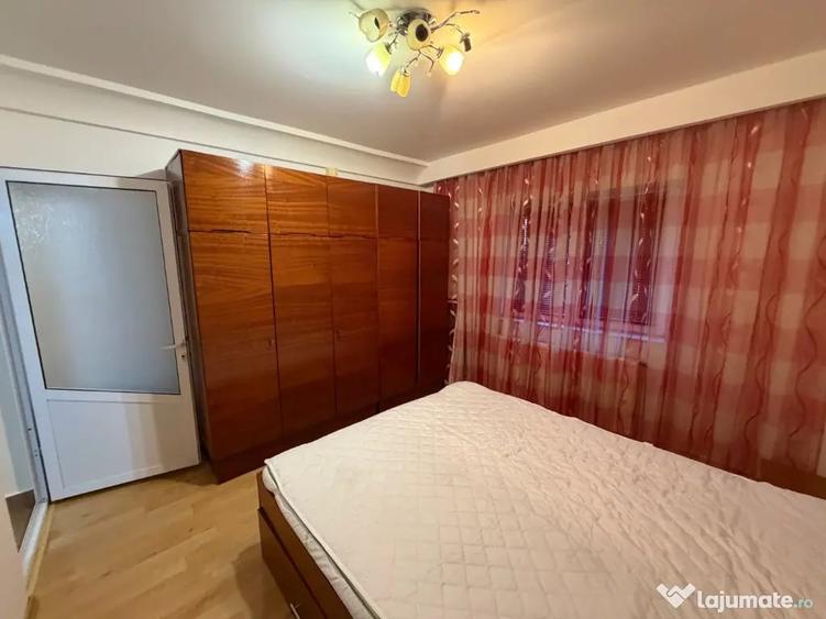Apartament cu 3 camere decomandat în E3