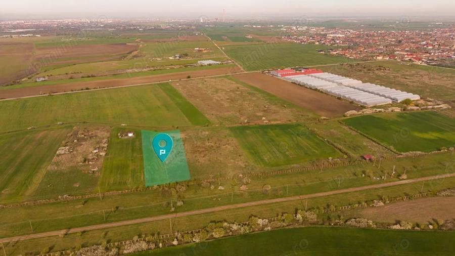 Teren de 6150 mp, în Sânleani