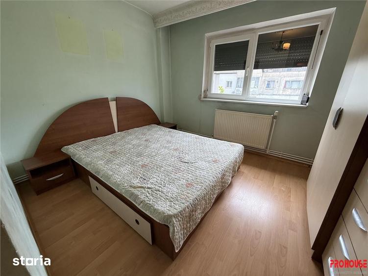 Apartament cu 2 camere decomandat în Energiei