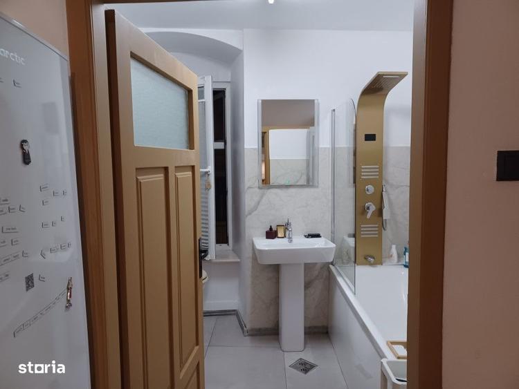 Apartament cu 2 camere, mobilat în Schei