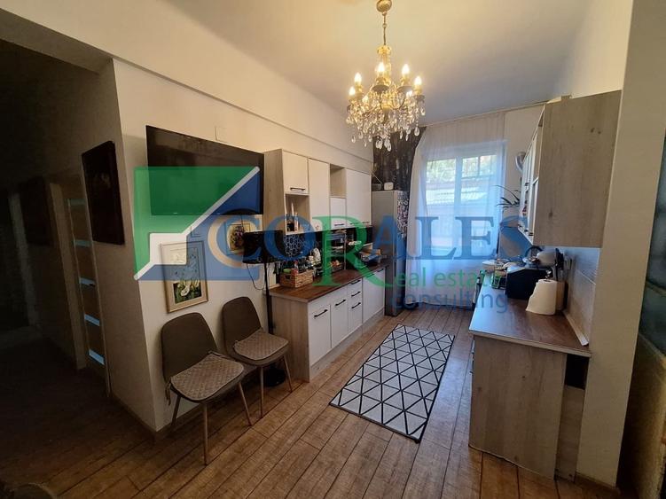 Apartament cu 5 camere decomandat, mobilat în Ultracentral