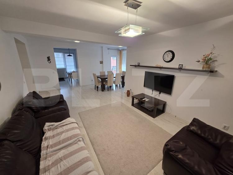 Apartament cu 3 camere semidecomandat, mobilat în Bună Ziua