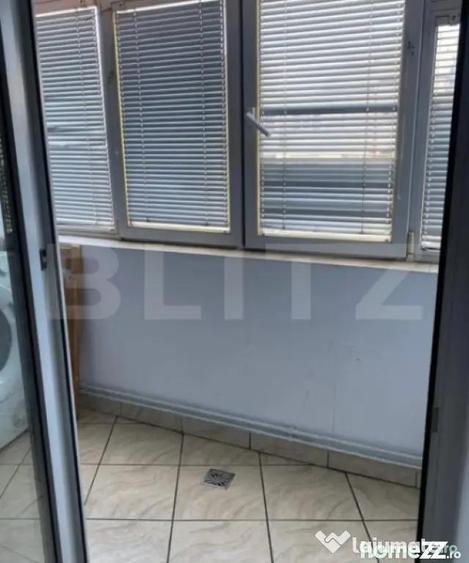 Apartament cu 3 camere decomandat în Soarelui