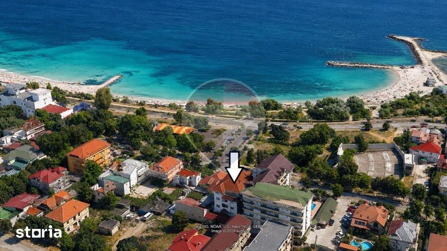Apartament cu 3 camere decomandat în Sud