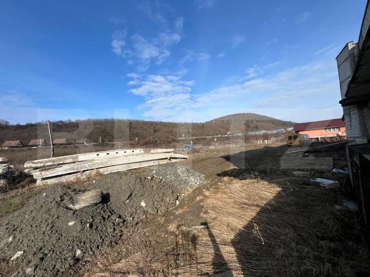 Spațiu comercial, de 1,400 mp, în Exterior Sud