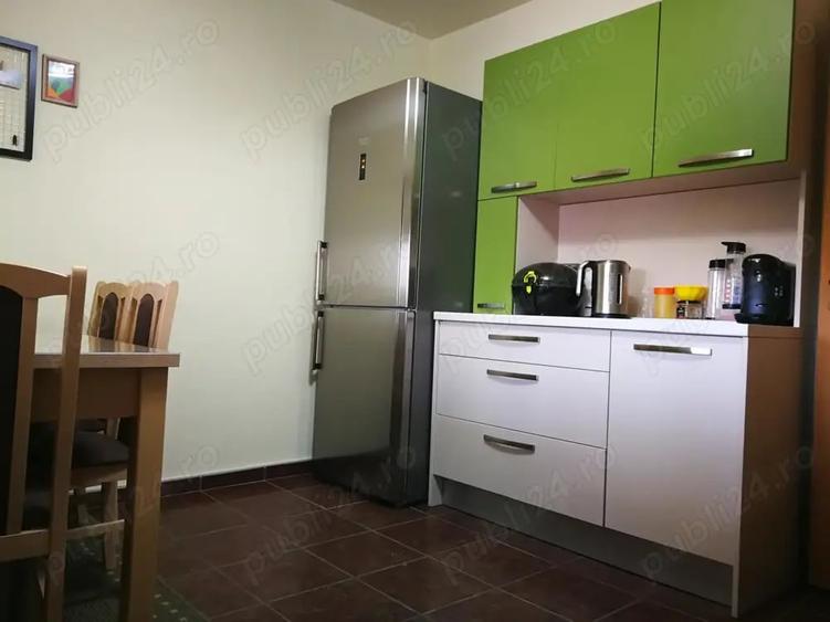 Casă cu 5 camere în Moșnița Nouă