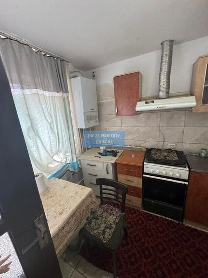 Casă individuală cu 5 camere cu Canalizare în Semicentral