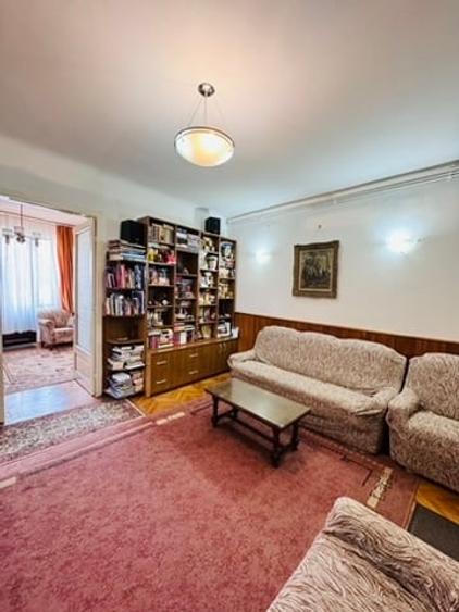 Apartament cu 4 camere semidecomandat, mobilat în Unirii