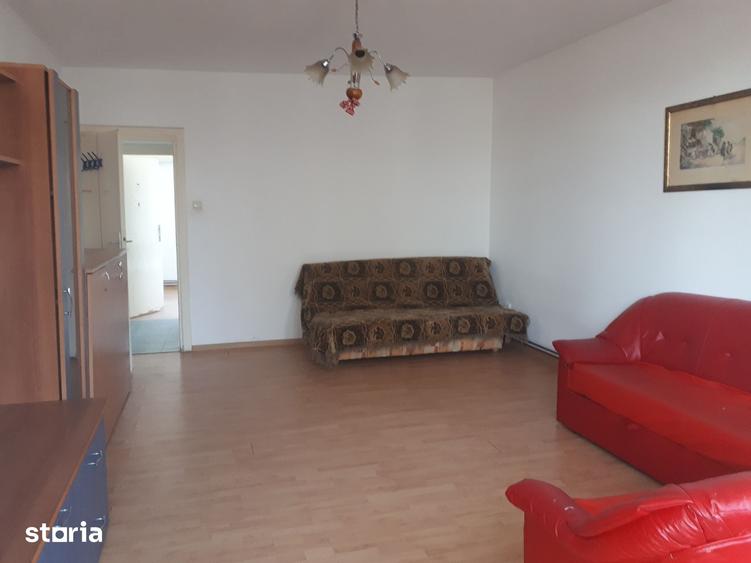 Apartament cu 3 camere decomandat în Tipografilor