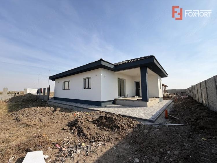 Casă cu 3 camere cu Teren 500 Mp în Sânandrei