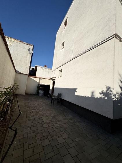 Casă cu 4 camere în Ultracentral
