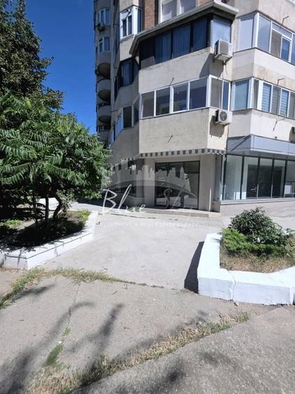 Spațiu comercial, de 65 mp, în Tomis III